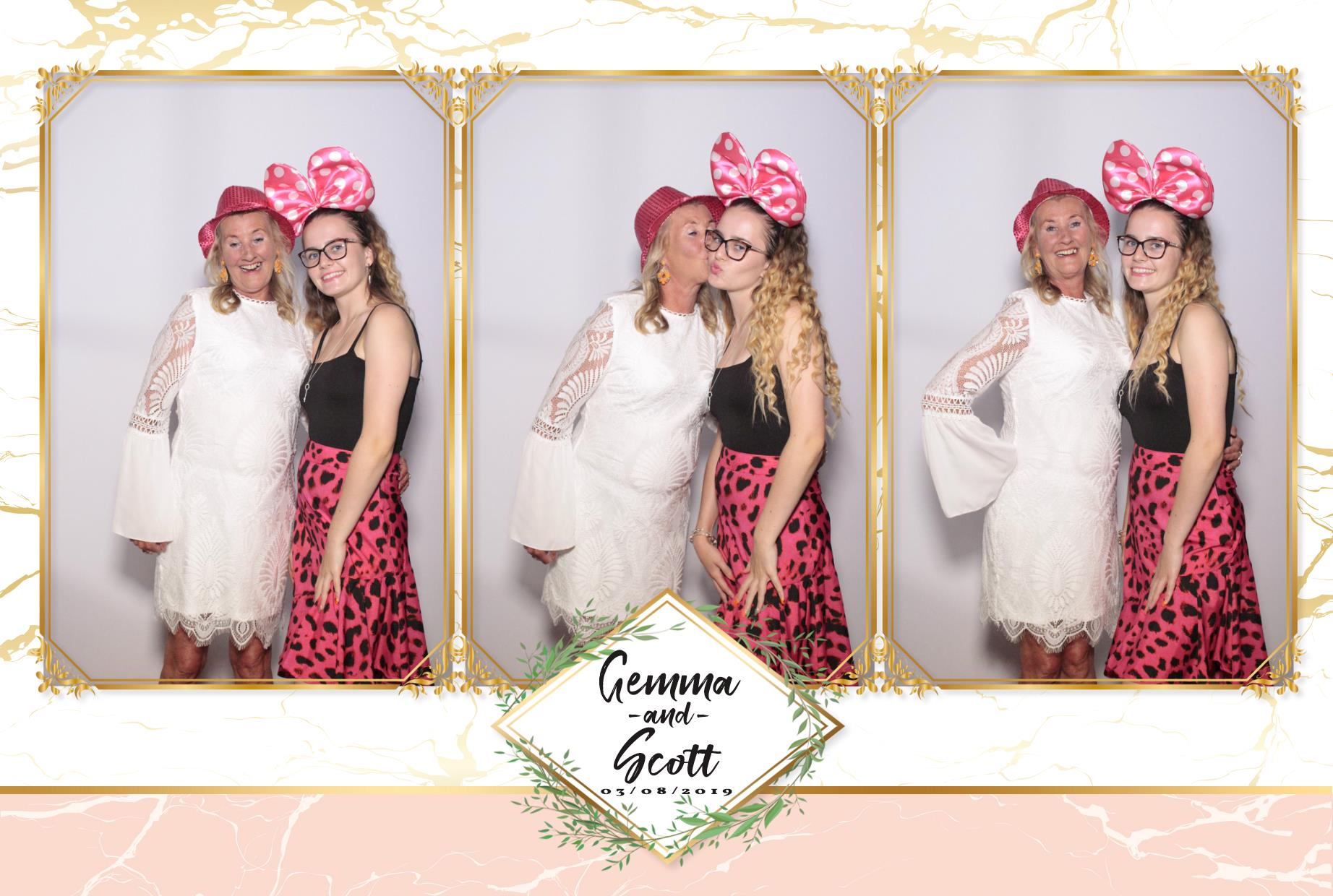 Gemma & Scott's Wedding | View more photos from the event at gallery.myphotoboothexperience.co.uk/u/MyPhotoBoothExperienceLtd/Gemma-Scotts-Wedding